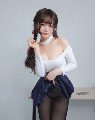 美丽笨女人